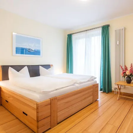 Apartment Kaiservillen - Mit 1 Schlafzimmer Und Balkon D122