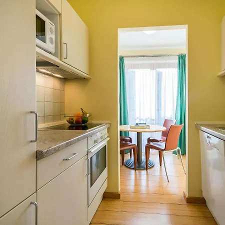 شقة Kaiservillen - Mit 1 Schlafzimmer Und Balkon D122 *