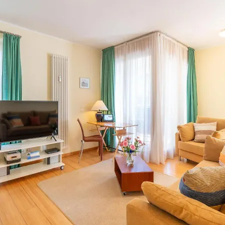 Kaiservillen - Mit 1 Schlafzimmer Und Balkon D122 Apartamento *